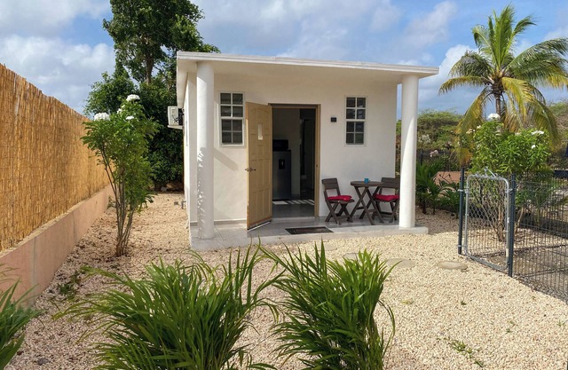 A private and cozy 1-bedroom apartment near the heart of Curaçao