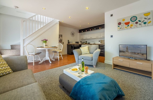 A romantic bolthole for two set in the grounds of Beau View Lodge.