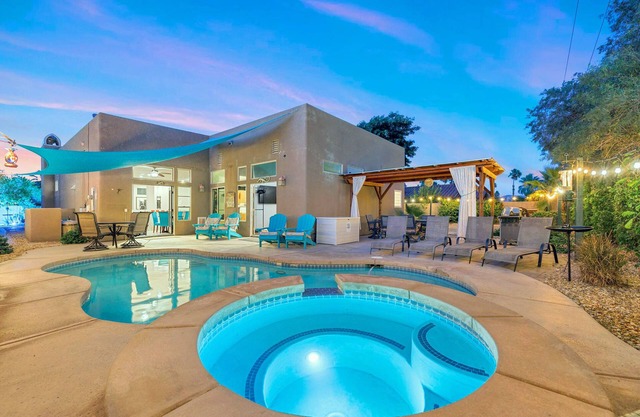 A Royal Oasis in the Desert with pool, spa and Epic Game Room!
