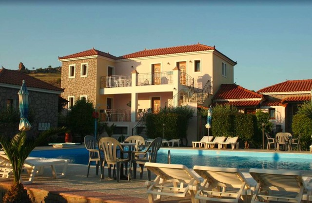 A spacious and bright studio with balcony