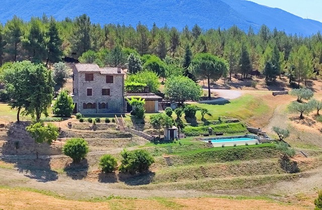A vacation in a villa with spectacular swimming pool in a large exclusive park.