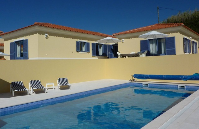A villa with private pool and private tenniscourt, uniquely located