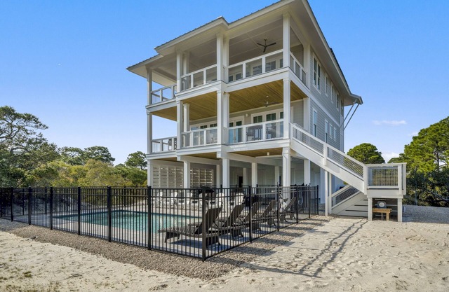 A Weekend at Billy's: Stunning New Build, Private Pool, Gulf Views, Plantation