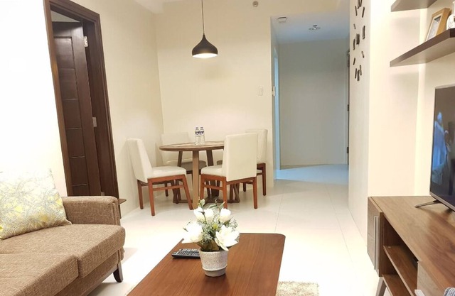 A2 - Comfortable One-Bedroom Suite at The Padgett Place