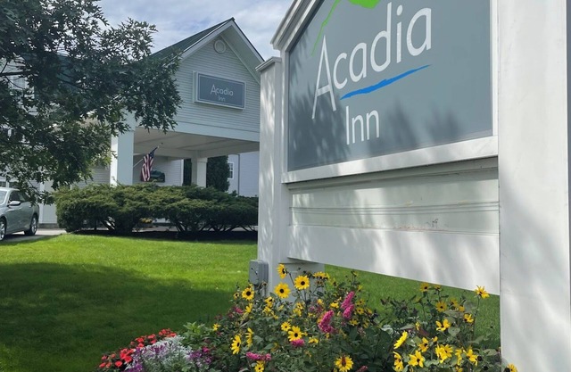 Acadia Inn