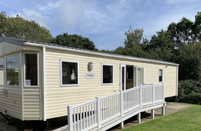 Accessible 2 Bedroom Caravan, Shanklin, Isle of Wight