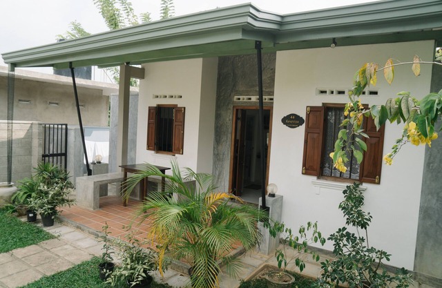 Accommodation for Medical Electives & Tourists at Karapitiya Galle , Srilanka