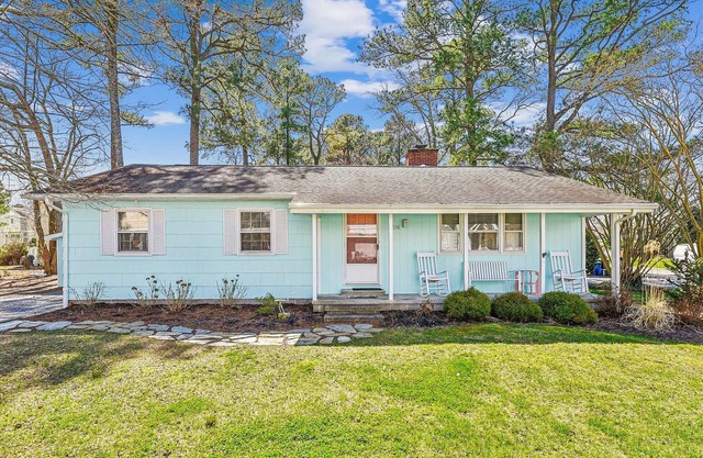 Activities included up to $300 FREE PER WEEK! NEW LISTING 2024! Walk to the Beach! Family friendly comfy & cozy Bethany Beach vacation home with all the cottage charm imaginable!