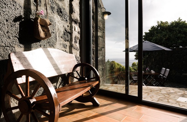 Adega da Montanha - Adegas do Pico