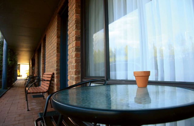 Admiral Motor Inn