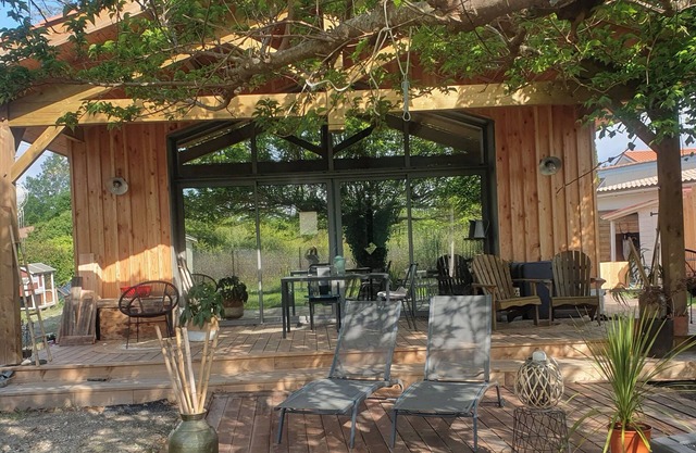 Adorable lodge 800 metres from the lake