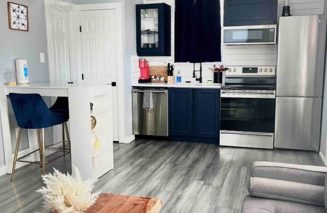 ADU Washer and Dryer Kitchen Walk Bishop Arts