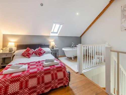 Adventurers Abode - Uk48387
