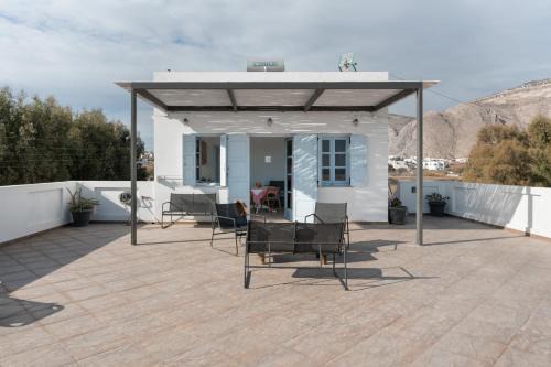 Aegean Blue Santorini Perivolos