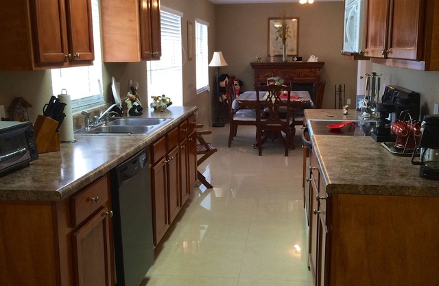 Affordable 3 Bedroom Home. Minutes from Orlando's Theme Parks