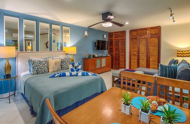 Affordable and Beautiful Studio on Half Moon Bay!