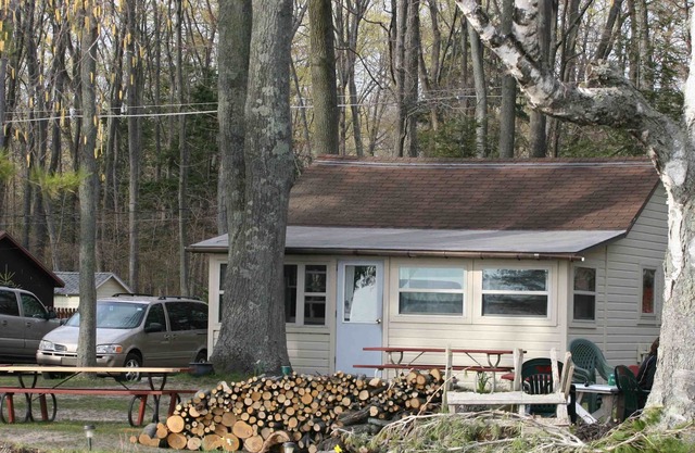 Affordable Family Fun on the Platte Lakes Van Hammen Cottage #2