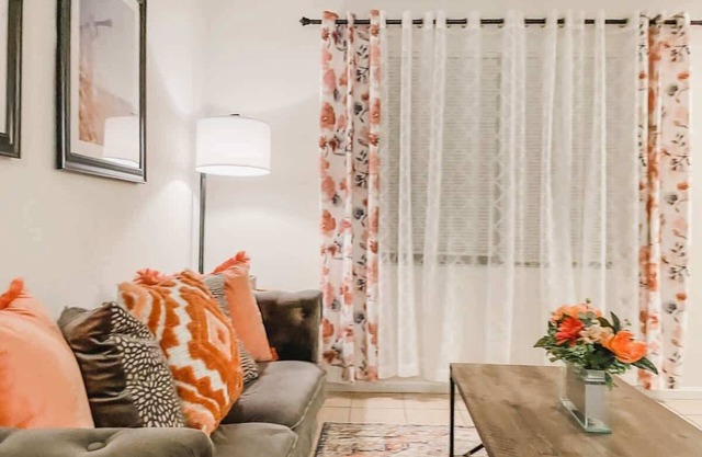 Affordable Retro Retreat | 80s Townhouse | 2 BDRMs