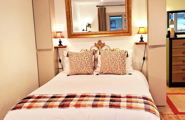 Affordable Vail Village 185/nt = Nov 1-7 and 9-14.Vail Village studio