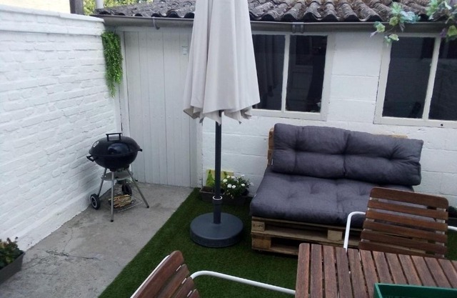 Agréable maison avec cour à 10min de Liège