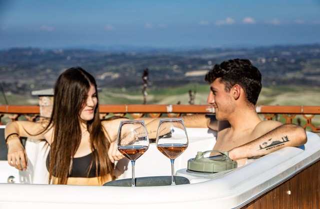 Agri apartment La Terrazza - La Ripadoro with Jacuzzi