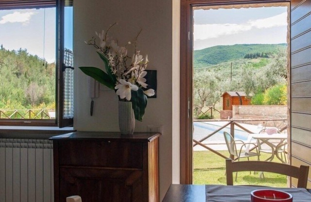 Agriturismo Molino Verde, modern and comfortable, Mandorlo