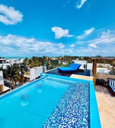 Agua Azul Chicxulub Puerto