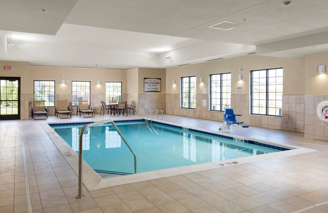 Air-Conditioned Suite Near Ohio State University | Free Daily Breakfast