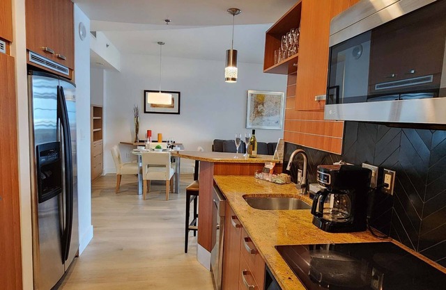 AKA Brickell 31 Floor by Palermo Home