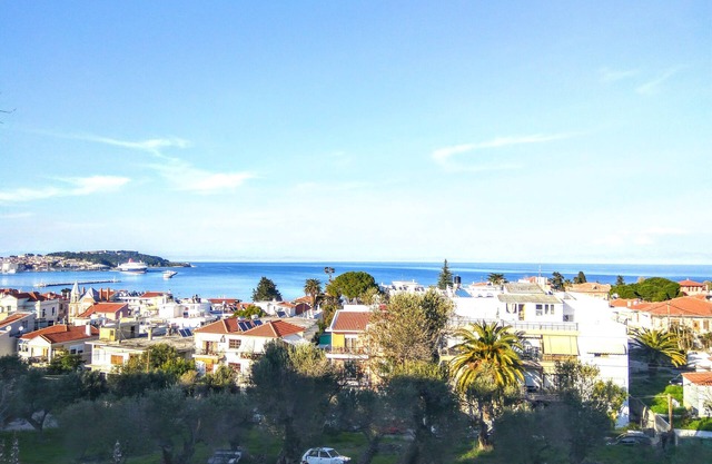 Akadimia luxury apartment