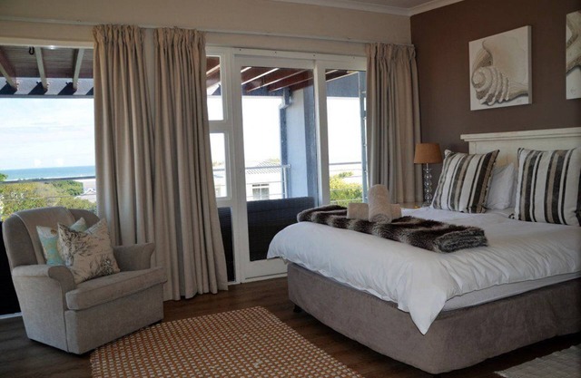 Akwa House Hermanus - your home away from home!