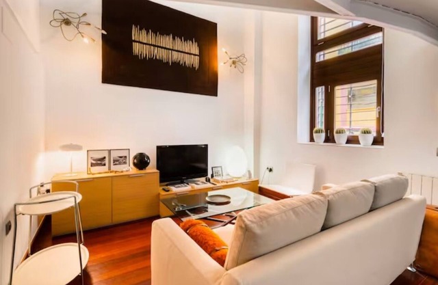 Alameda Stylish Loft Duplex