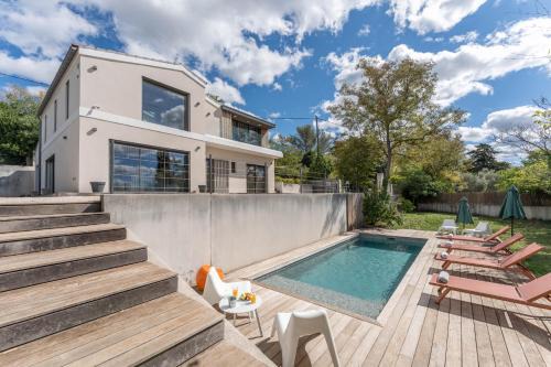 Albaé - Climatisé - Piscine - Parking - Provence