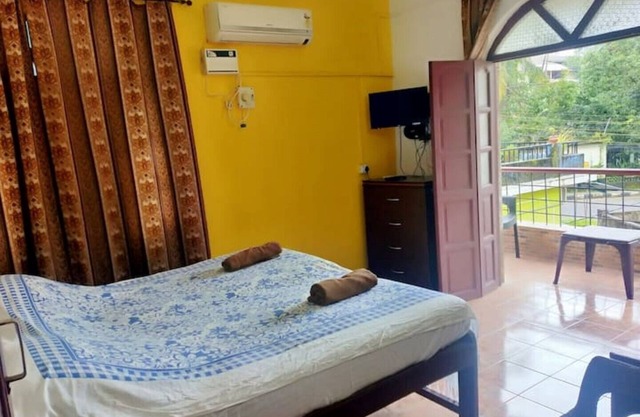 Alexmarie Holiday Home (1) nr Candolim Beach