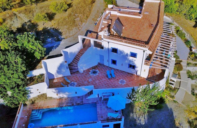 Algarrobo Azul is a wonderful house with a private pool and fantastic views.