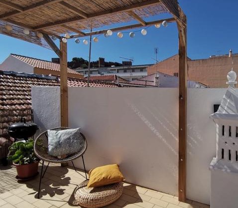 Algarve house, sun, terrace, views and barbecue