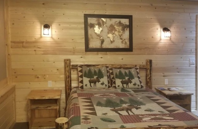All brand new rooms! Beautifully done in a lodge theme!