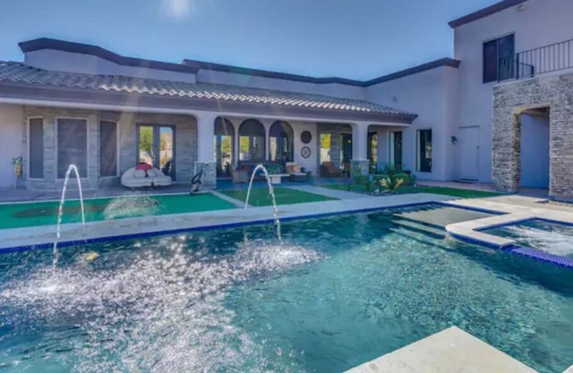 All private SPA Pool, TennisCrt, Shuffle Brd, pingPong, FoosBall,8BDRMs,Piano