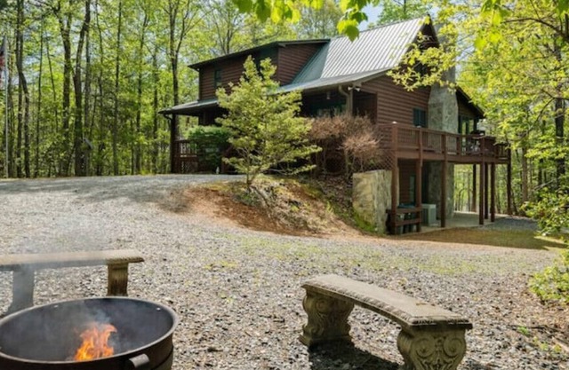 All wood cabin with hot tub and gameroom, surrounded by nature