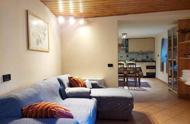 Alloggio Mezzovino by Holiday World