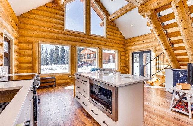 Alma Escape w/ Fourteener Views & On-Site Fishing