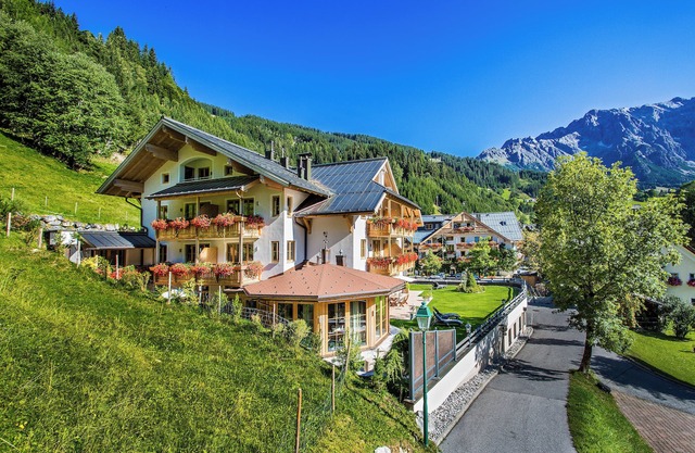 Almhof Alpin Apartments & Spa