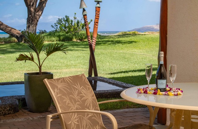 Aloha Aku Bamboo Suite – Discover Beachfront Serenity