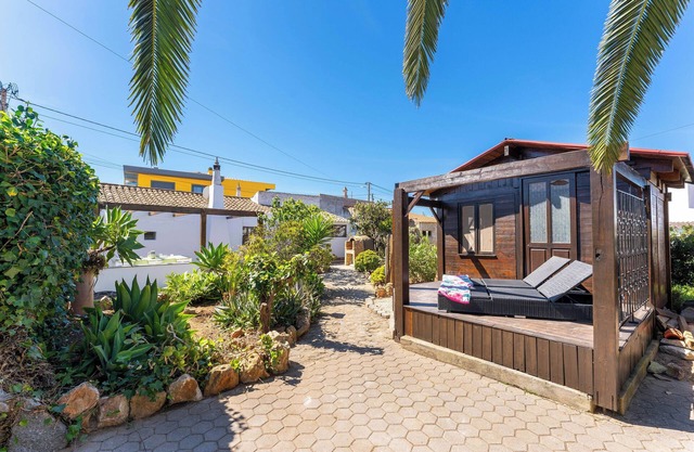 Aloha House -17331 /AL- 5 mn to beach with garden barbecue parking and fireplac