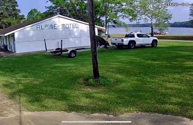 Alpine Motel room,Wifi,Sandy Beach,Boat Ramp,Pier and Marina,Bath House with Laundromat