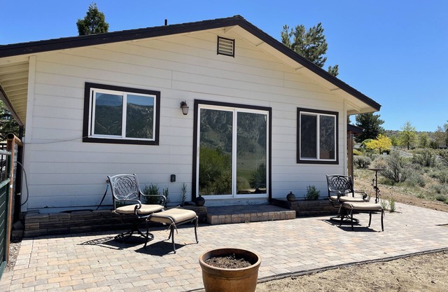 Alpine View - Beautiful Sierra Mountains, close to Lake Tahoe and Genoa
