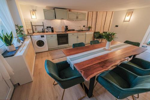 Alpino STAY Geräumige Ferienwohnung am Alpsee mit Garten