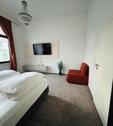 Altbau-Juwel, Antik trifft Modern im Denkmalhaus