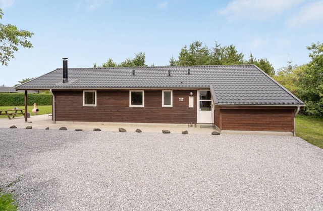 "Alvi" - 400m to the fjord by Interhome