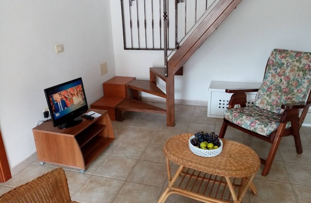 always on foot 3 min to the beach center with double terrace